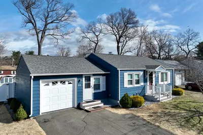 22 Harrington Rd 1