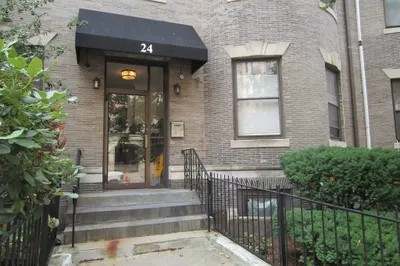 24 Peterborough St #12 1