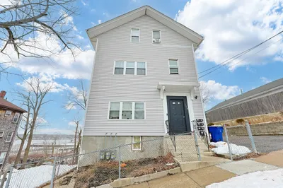 118 Maple St 1