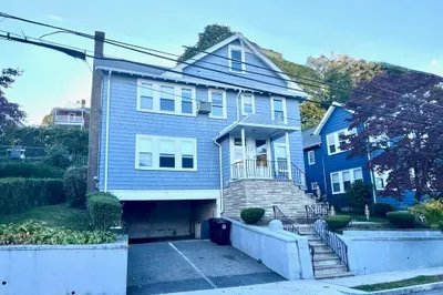 58 Edgecliff Road #2