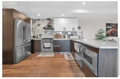 270 Paris Street #7A 1