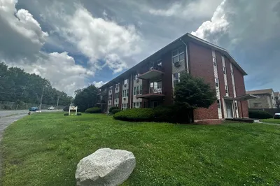 977 Westford St #8 1