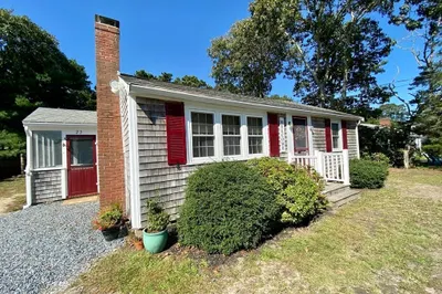 23 Naushon Rd