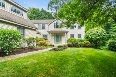 9 Wyndstone Way 1