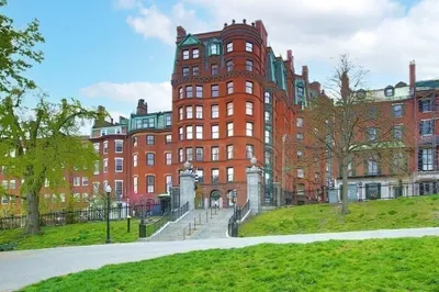 34.5 Beacon St #PH 1