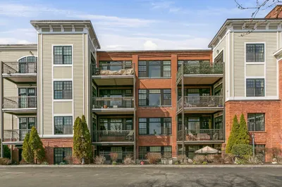 58 N Main St #202