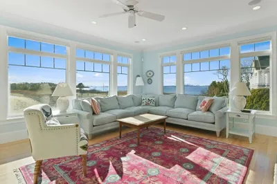 5 Howe Rd 1