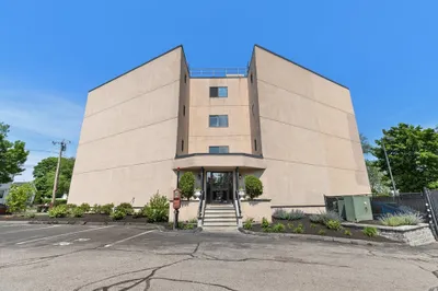 677 Quincy Shore Dr #408 1
