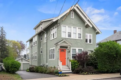 52 Metropolitan Ave #3 1