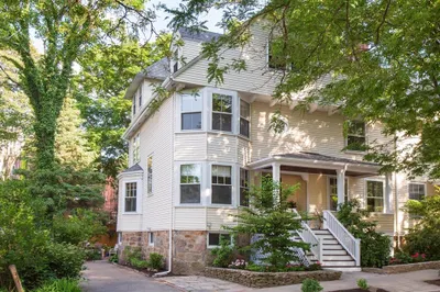 17 Coolidge St