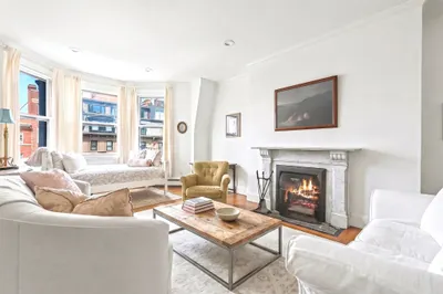 277 Beacon St #4A 1