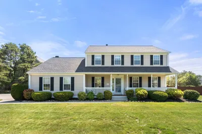 1 Lynne Cir 1