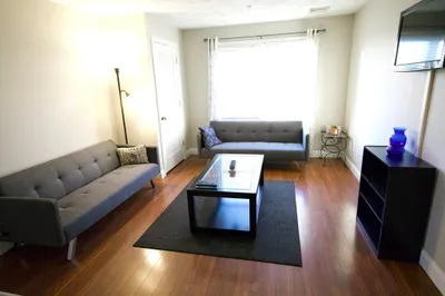 65 Centre St #17