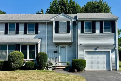 25 Bay State Rd #B 1