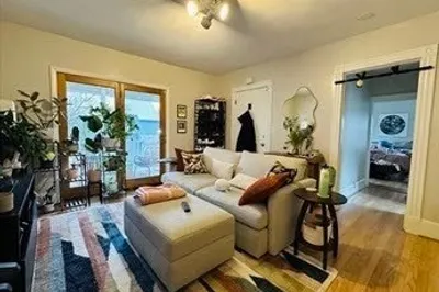 43 Lincoln St #1