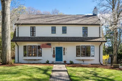 30 Trowbridge Ave