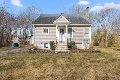 17 Davis Ave