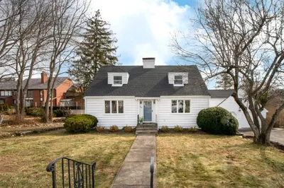 564 Middle Street
