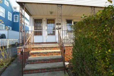 53 Dean St #1