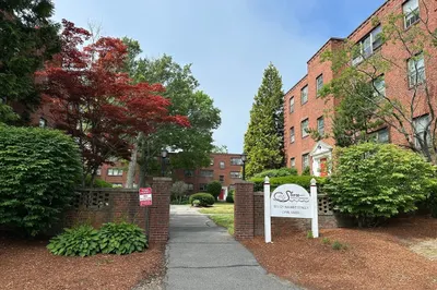 101 Nahant St #3 1
