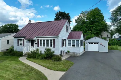 81 Vernon St 1