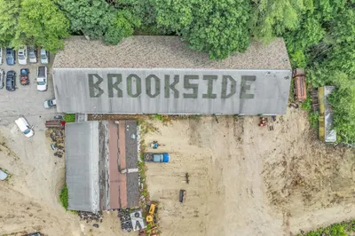4 Brookside Rd 1