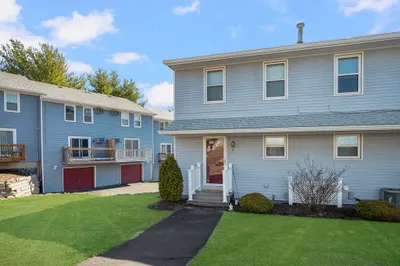 4 Smithfield Rd #18 1
