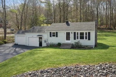 511 E County Rd 1