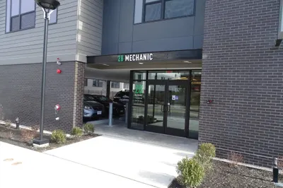28 Mechanic St #205 1
