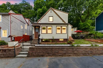 60 Haines St 1