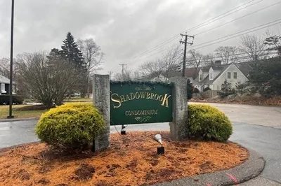 11 Shadowbrook Ln #8 1