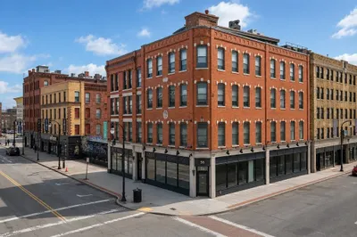 56 Franklin St 1