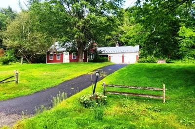 54 Lilac Ave 1