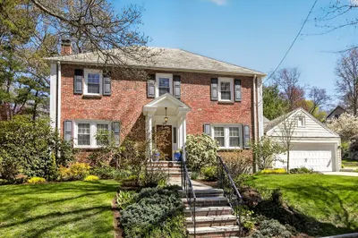 152 Beverly Rd 1