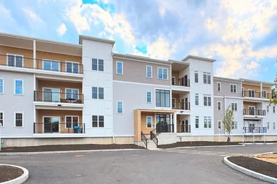 90 E Central St #202