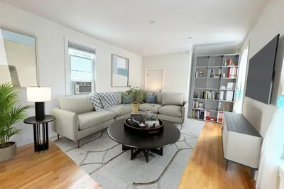 250 Webster St #2