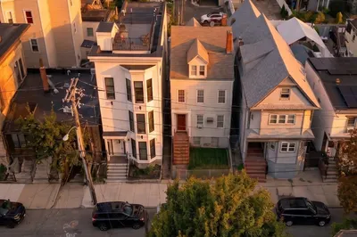 90 Princeton St 1