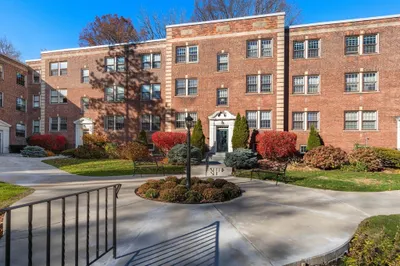 1500 Beacon St #3