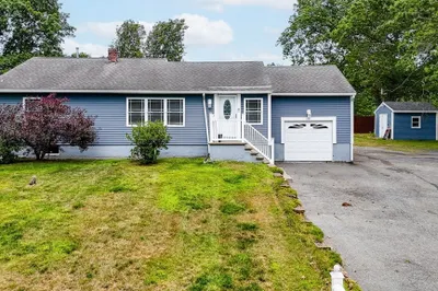 105 Amesbury St 1