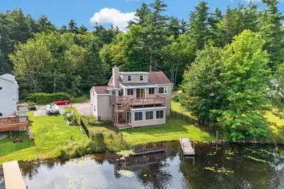 9 Lake Dr E Dr 1