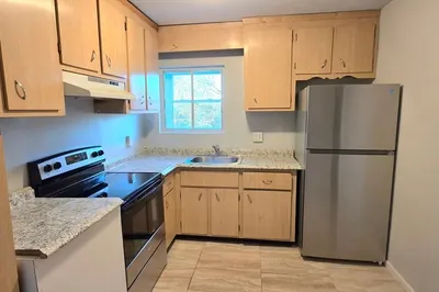 5 Waldemar Ave #1