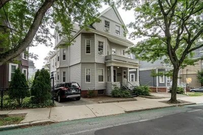 220 Summer St