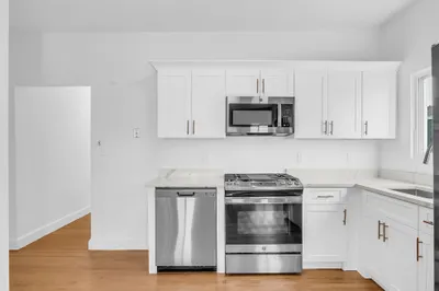 52 Bonair Street #6 1