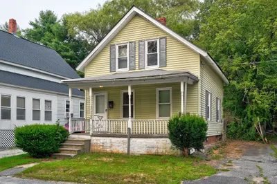 31 Webster St