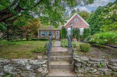 7 Virginia Rd 1