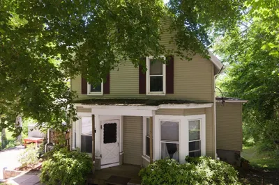 52 Cherry Street 1