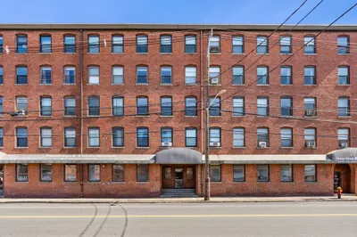 80 Foster St #103 1