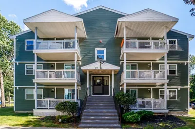 20 Abbey Rd #104 1