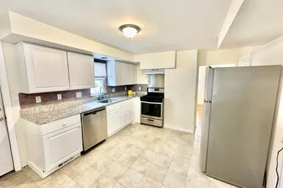 170 Bow St #170