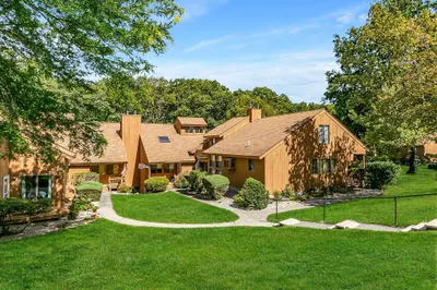 21 W Parish Ct #21 1